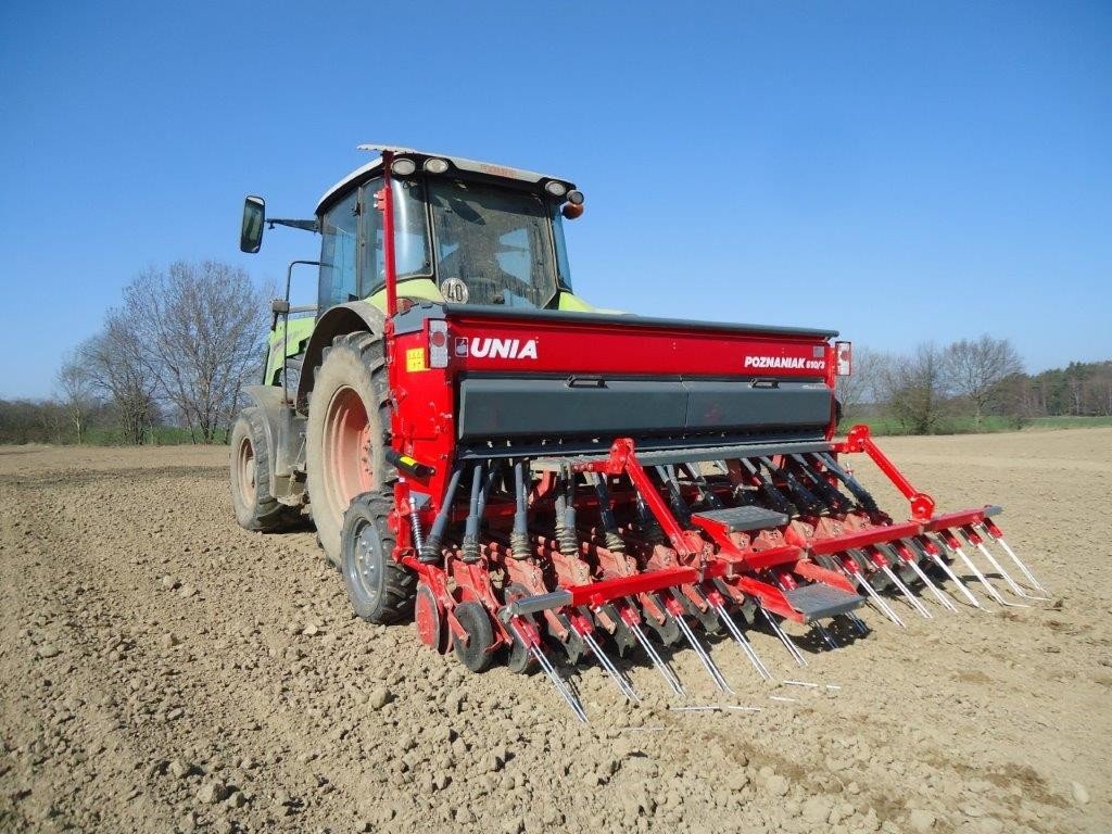 DMKER UNIA